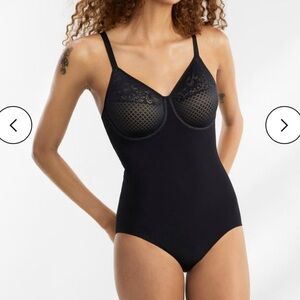 NWOT Wacoal Visual Effects Minimizing Medium Control Bodysuit 38C